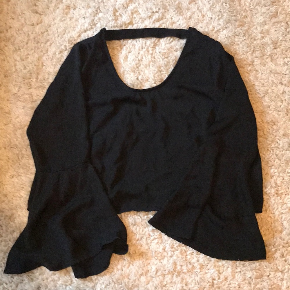 Bell Sleeve Cut-Out Back Crop Top